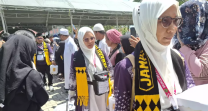 Kemenhaj Minta Jemaah Kurangi Main Medsos Saat di Tanah Suci