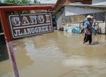 BMKG: Indonesia Masuki Puncak Musim Hujan, Waspadai Potensi Banjir dan Longsor