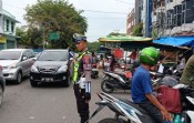 Pasar Sago Pekanbaru Padat Jelang Imlek, Satlantas Turun Atur Kemacetan