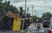 Banjir Meluas di Pelalawan, Pengendara Diminta Cari Jalur Alternatif