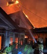 Sebanyak 8 Kios dan Satu Rumah di Marpoyan Damai Pekanbaru Terbakar di Malam Lebaran