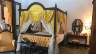 Mangkuk dan Gelas Peninggalan Sultan di Istana Siak Dicuri