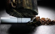 Bea Cukai: Warga Hisap Rokok Ilegal Bisa Dipenjara 5 Tahun