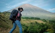 Detik-detik Evakuasi Bule Belgia yang Jatuh di Gunung Rinjani