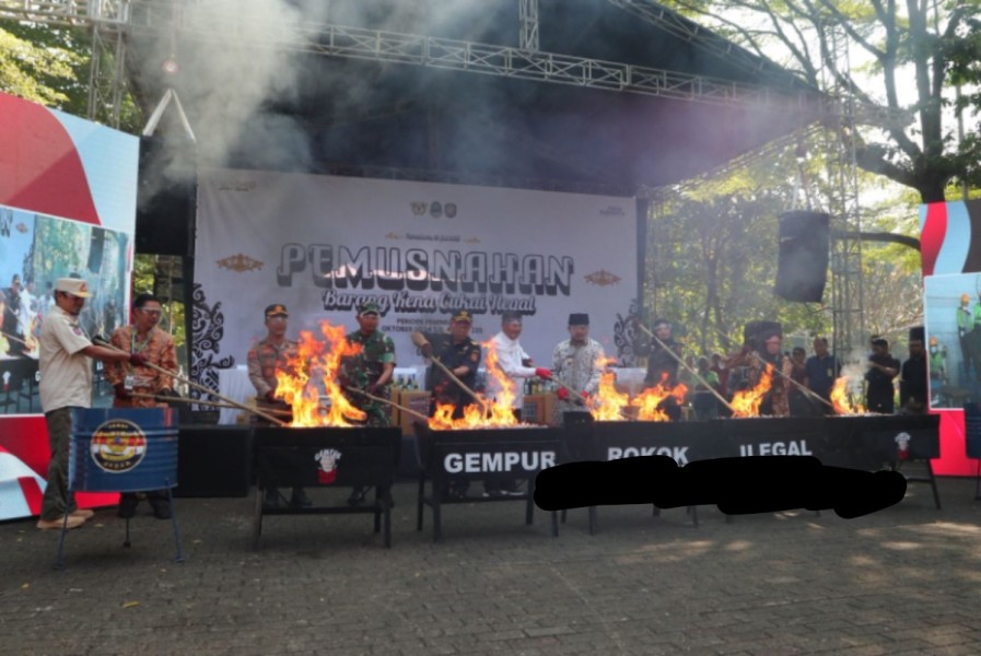 Bea Cukai Musnahkan Lebih dari 22 Juta Batang Rokok Ilegal di Wilayah Jabar