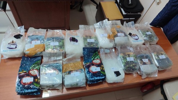 Polisi Ungkap Sabu 17 Kg yang Diselipkan dalam Ban di Exit Tol Bakauheni