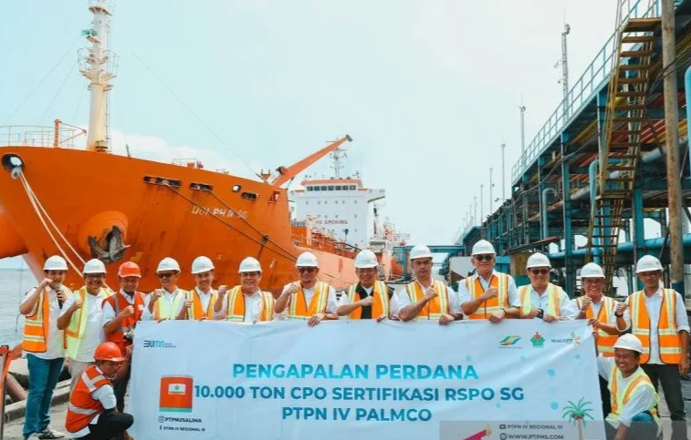 PTPN IV Regional III Kapalkan 10.000 Ton CPO Bersertifikasi RSPO SG senilai USD9 Juta ke Eropa