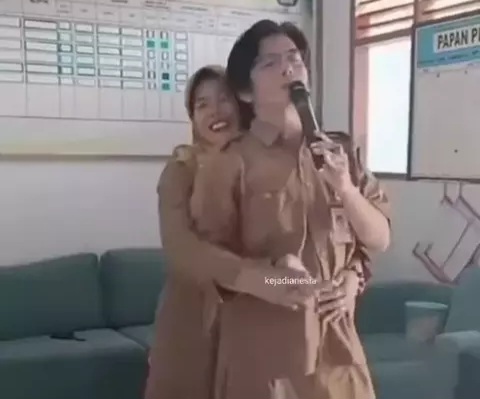 Oknum Kepsek dan Guru SD di Pandeglang Karaoke Saat Jam Belajar