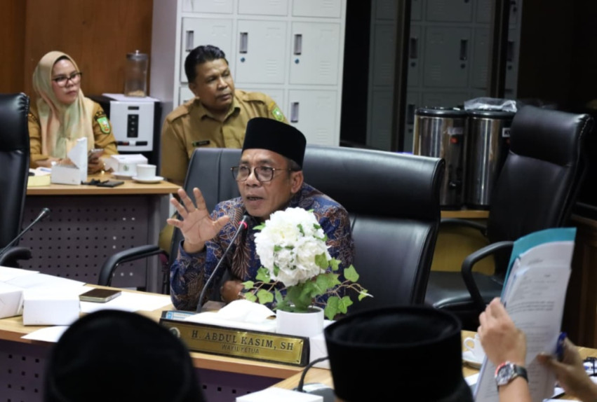 Komisi V DPRD Riau Kembali Ingatkan SMA dan SMK Negeri Tak Menahan Ijazah