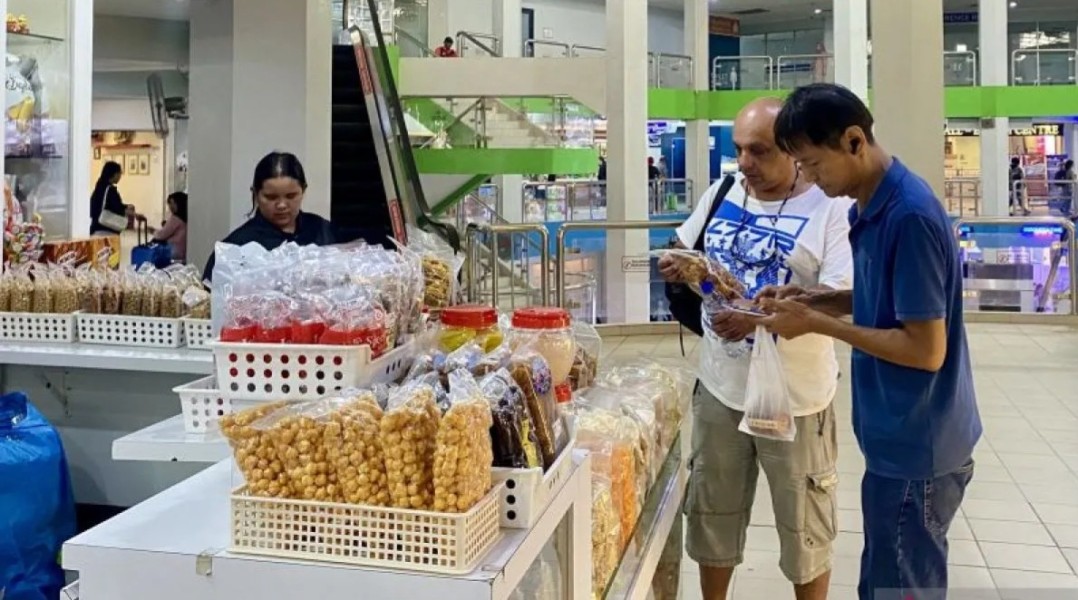 Batam  Manfaatkan Peluang Jadi Magnet  Belanja Warga Singapura