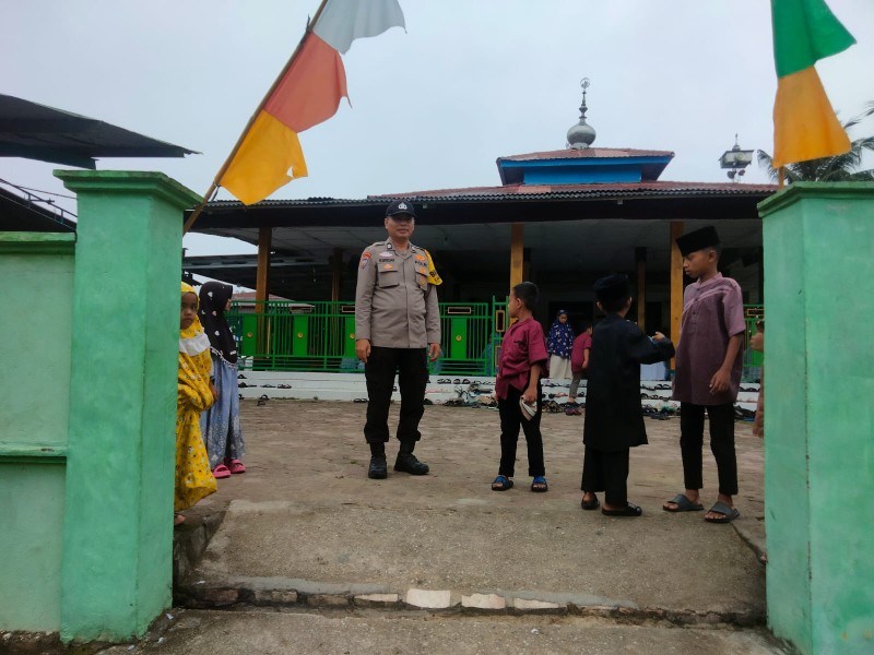 Polsek Kandis Amankan Pelaksanaan Salat Idul Adha 1446 H di Sejumlah Masjid di Kecamatan Kandis