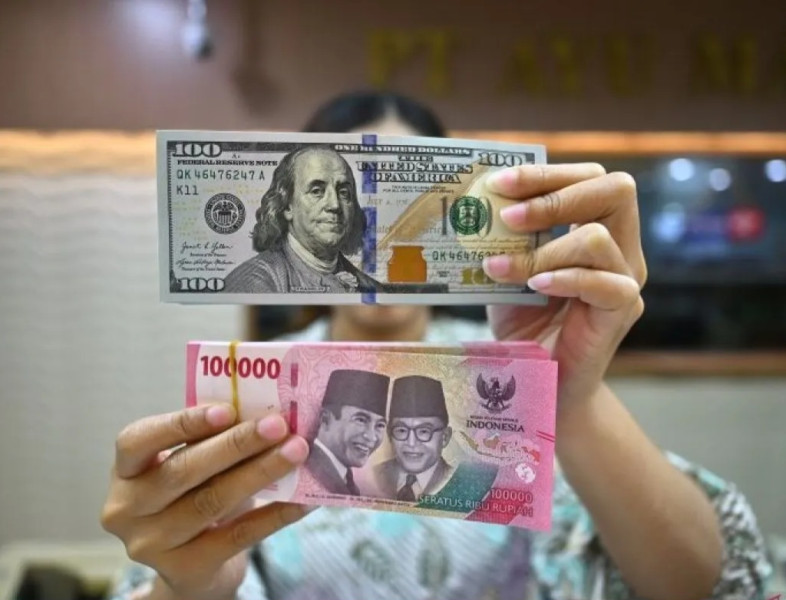 Nilai Tukar Rupiah Menguat 112 Poin Jadi Rp16.172 per dolar AS