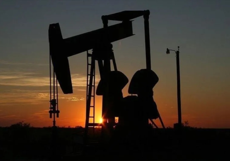 Kekhawatiran Pasokan Bikin Harga Minyak Dunia Melonjak