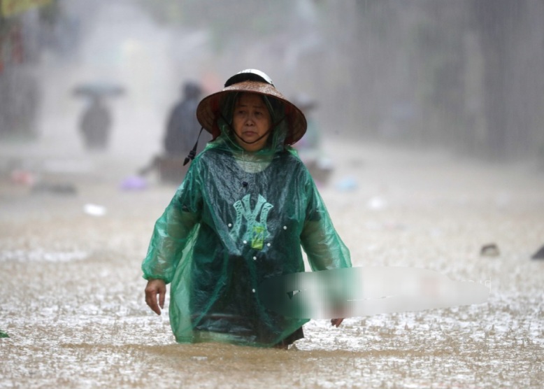 Banjir dan Topan Terjang Asia, Ratusan Tewas dan Infrastruktur Lumpuh