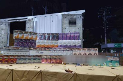 Bea Cukai Bongkar Penyelundupan Rokok Ilegal di Truk Ikan Asin
