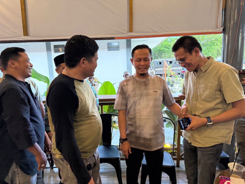 Wali kota Pekanbaru Damaikan Dua Kelompok Pemuda Berebut Lahan Parkir Pasar Induk BRPS