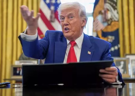 Trump Jamin Pelajar China Aman meski Ada Kebijakan Cabut Visa