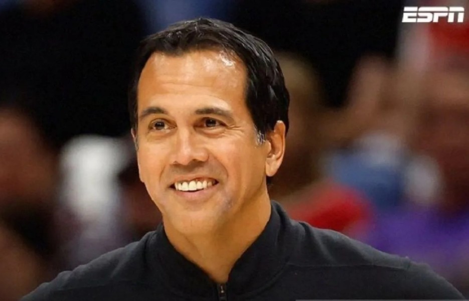 Erik Spoelstra Dikabarkan Bakal Nahkodai  Timnas Bola Basket Amerika Serikat