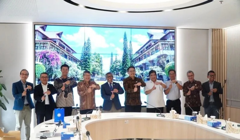 Kemdiktisaintek Gandeng Kampus dan Industri Perkuat Riset Industri