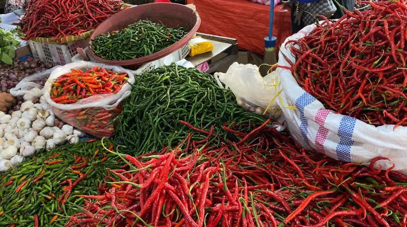 Harga Bahan Pokok Turun Jelang Libur Nataru di Pekanbaru