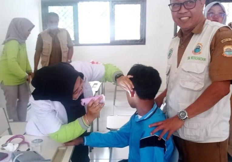 Sebanyak 100 Siswa Sekolah Rakyat SD-SMP di Lebak Difasilitasi CKG