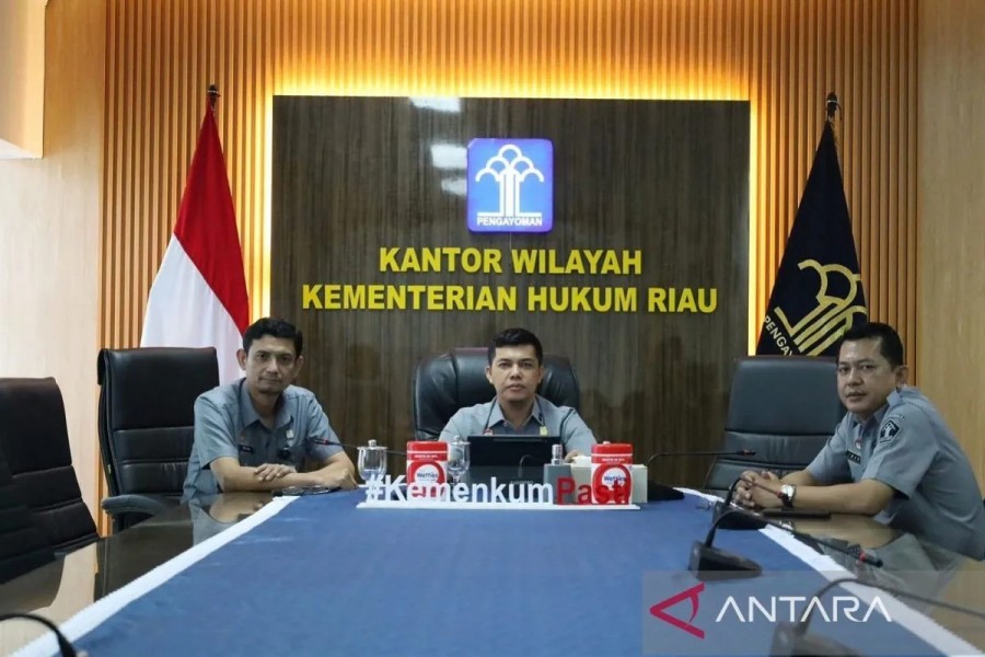 Ikuti Konferensi Pers Menteri Hukum, Kanwil Kemenkum Riau Perkuat Pemahaman Implementasi KUHP dan KUHAP Baru