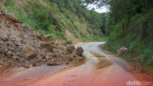 Banjir dan Longsor Terjang 8 Nagari di Solok