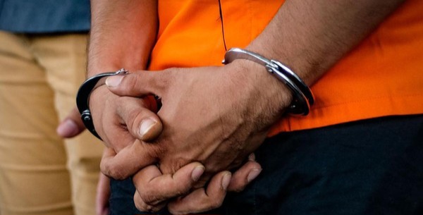 Geger Dukun Palsu Tipu Warga di Depok, Modusnya Gandakan Uang