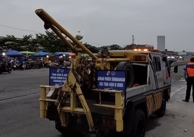 Atasi Parkir Liar Pasar Pagi Arengka, Dishub Pekanbaru Siagakan Mobil Derek