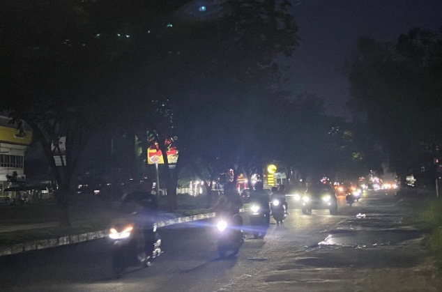 Penerangan Jalan Soekarno-Hatta Minim, Pengendara Keluhkan Kondisi Gelap