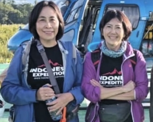 Duka di Puncak Cartenz, Dua Pendaki Wanita Senior Meninggal Akibat Hipotermia