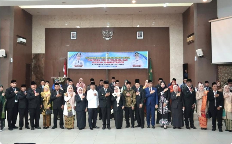 Bupati Kampar Rombak Kabinet dan Tunjuk Plh Sekda, Hambali Jadi Staf di Dinsos