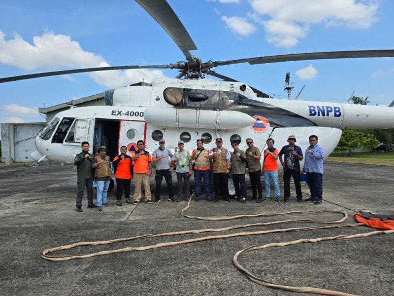 12 Helikopter Water Bombing Siap Siaga Antisipasi Karhutla di Riau