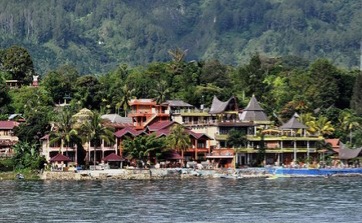 Dua Pria Tenggelam di Danau Toba Saat Memancing Ikan