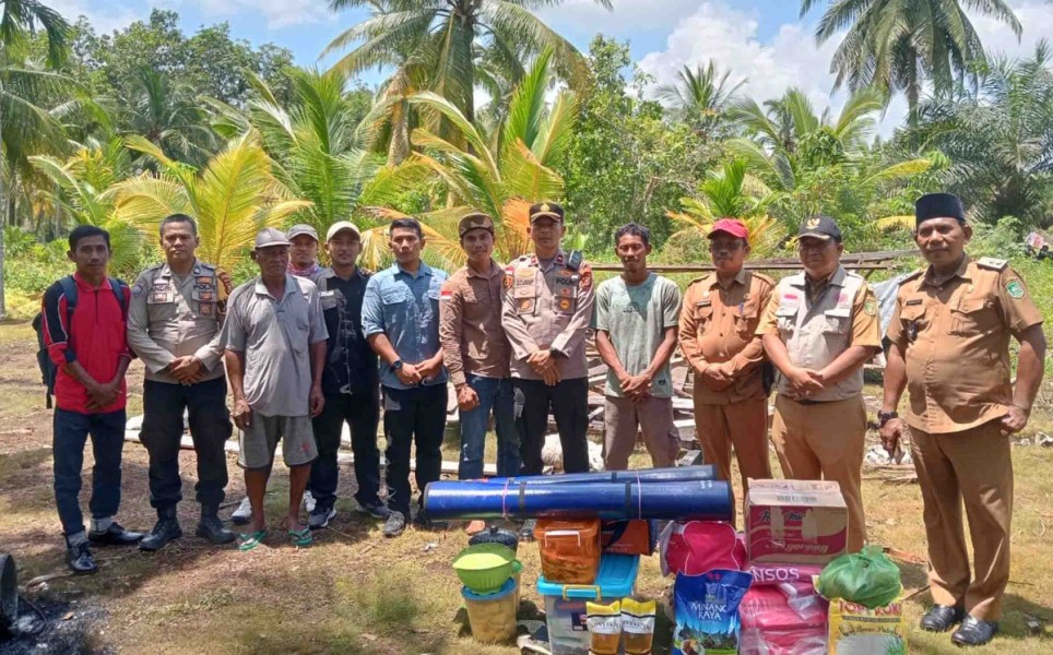 Korban Bencana Angin Puting Beliung di Rangsang Terima Bantuan