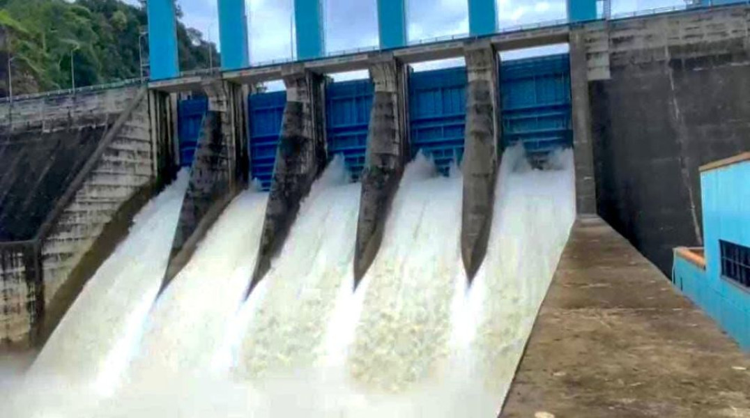 Bukaan Pintu Pelimpah Waduk PLTA Koto Panjang akan Ditambah Bertahap Hingga 1 Meter
