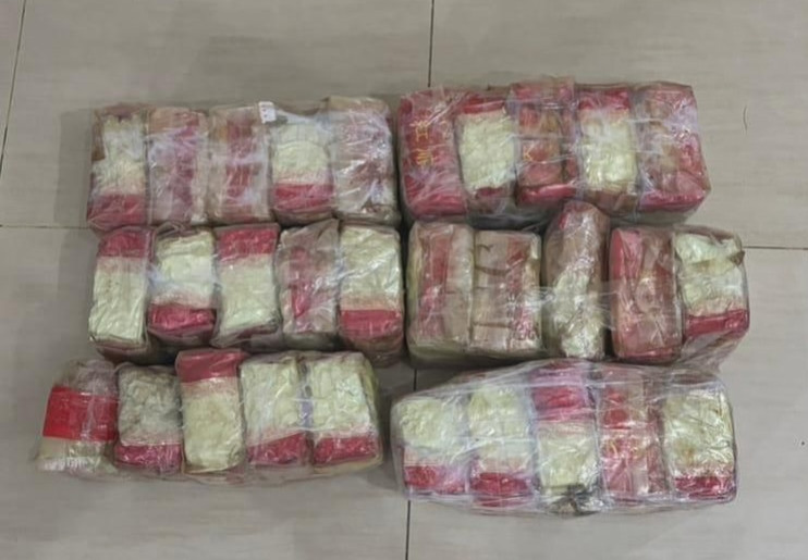 Polda Riau Gagalkan Pengiriman 30 Kg Sabu dari Rohil ke Jambi