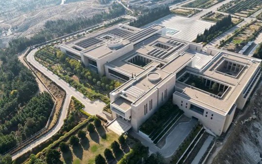 Duduk Perkara Geger Serangan Israel ke Dekat Istana Kepresidenan Suriah