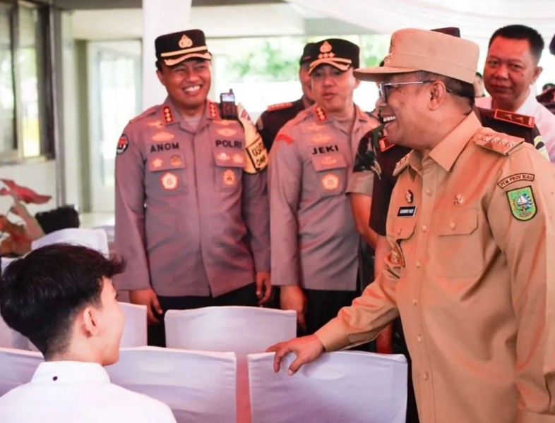 Pj Gubri cek TPS di Riau, secara umum aman