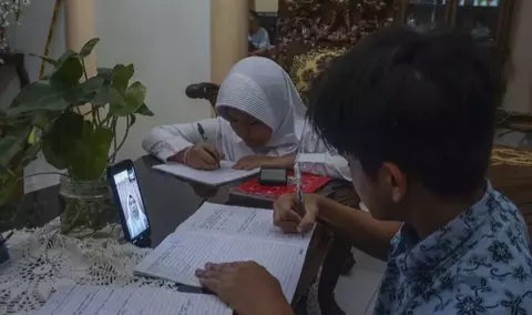 Efisiensi Energi, Pemerintah Dorong Belajar di Rumah Mulai April 2026