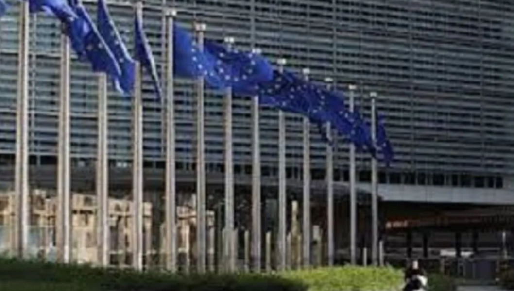 Uni Eropa Sepakat Perkuat Sistem Pertahanan, Menjawab Ancaman Global