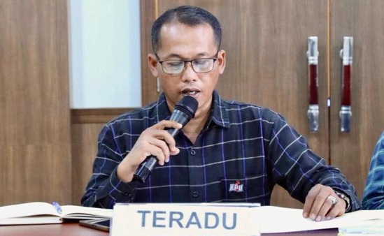 Bertemu Caleg Saat Pemilu Bikin Ketua KPU Labura Dicopot