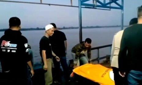 Ibu dan Anak Tewas di Pompong, Polisi Duga Tersambar Petir di Sungai Indragiri