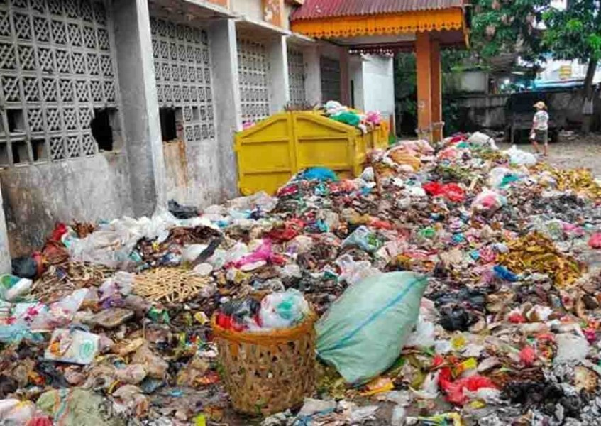DPRD Pekanbaru Dorong Regulasi yang Jelas untuk Swakelola Sampah
