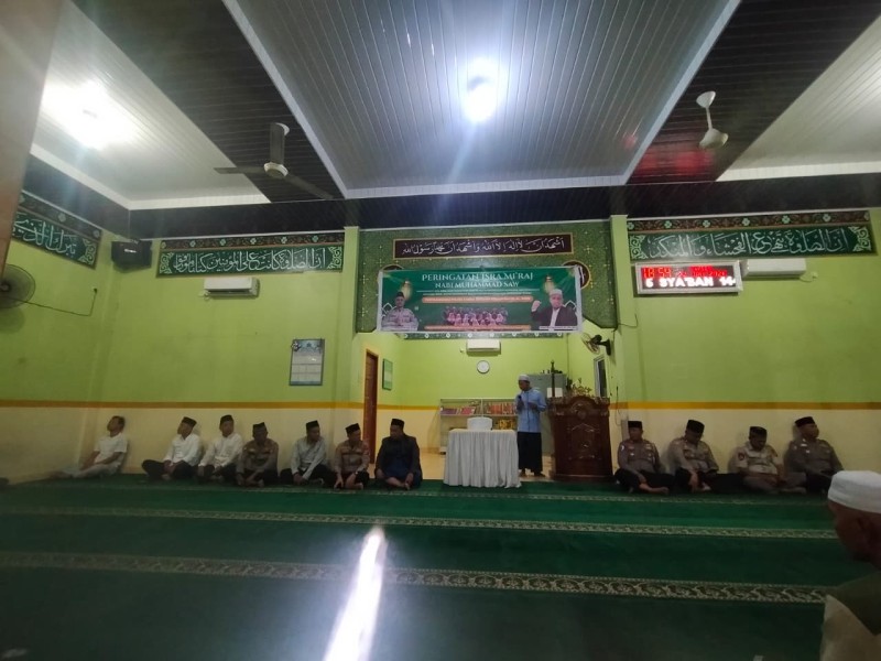 Polsek Kandis Gelar Peringatan Isra’ Mi’raj 1447 H, Perkuat Spirit Keimanan dan Kepedulian Sosial Personel Polri