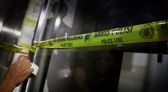 Polisi Gerebek Rumah Jual Miras Ilegal di Bogor, 2 Dus Arak Disita