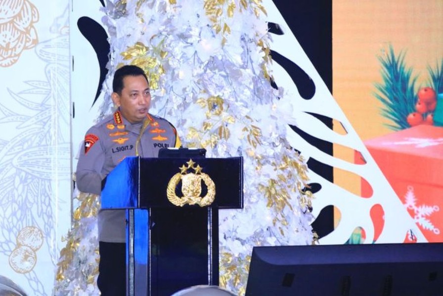 Kapolri Perkuat Pengawasan Propam, Warga Bisa Lapor Polisi 'Nakal' di Halte hingga Hotel