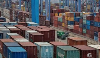 Balas Serangan Dagang Trump, Hong Kong Setop Kirim Barang Dari-ke AS