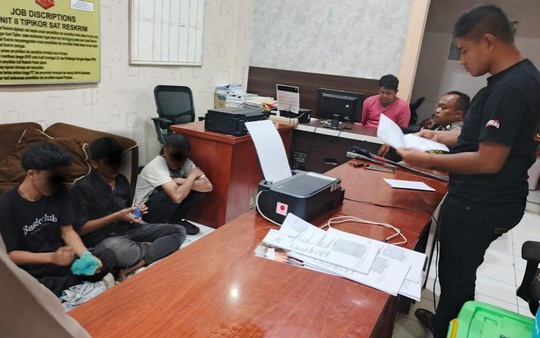 Bawa Samurai Hendak Tawuran, 3 Remaja di Banda Aceh Ditangkap