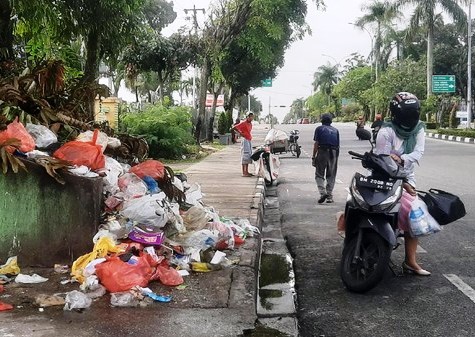 DPRD Pekanbaru Tak Setuju Sampah Dikelola Pihak Ketiga